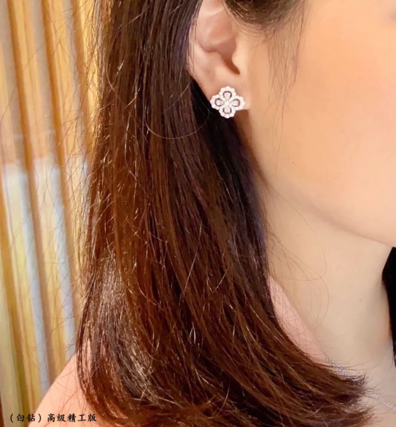 HARRY WINSTON
